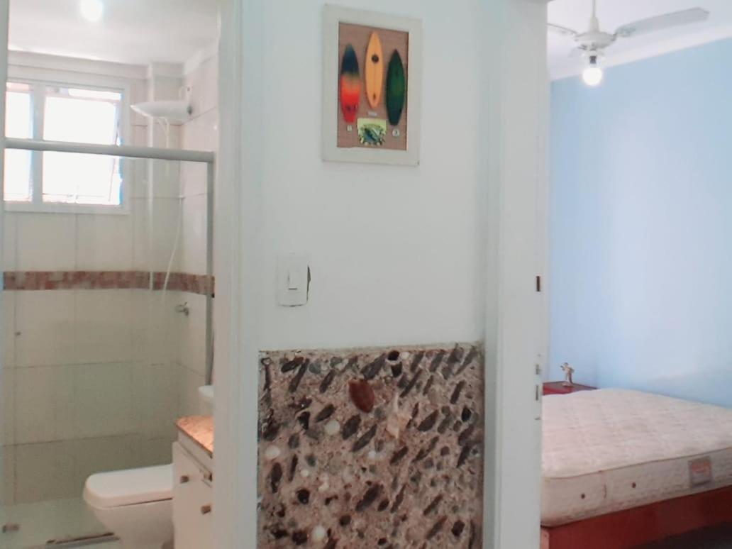 Vento E Mar - 2 Quartos Com Sacada Na Quadra Da Do Gonzaga Apartamento *