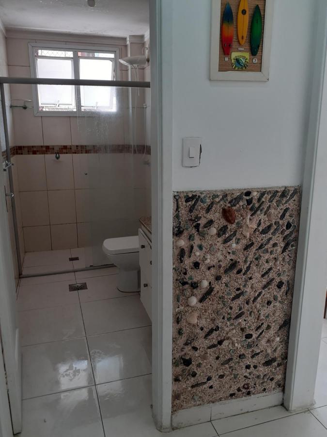 Apartamento Vento E Mar - 2 Quartos Com Sacada Na Quadra Da Do Gonzaga Santos (Sao Paulo)