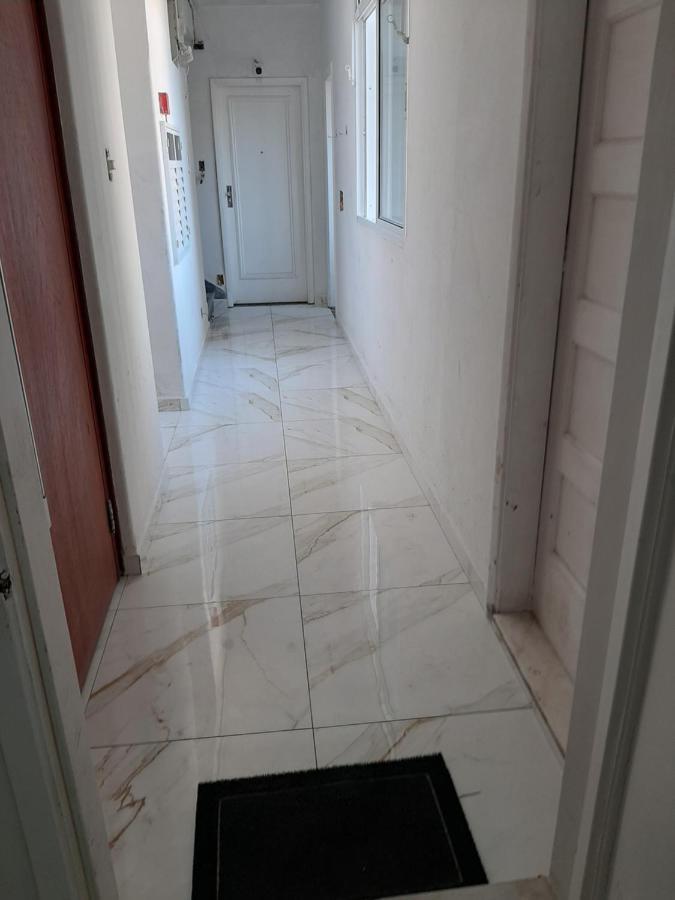 Vento E Mar - 2 Quartos Com Sacada Na Quadra Da Do Gonzaga Apartamento