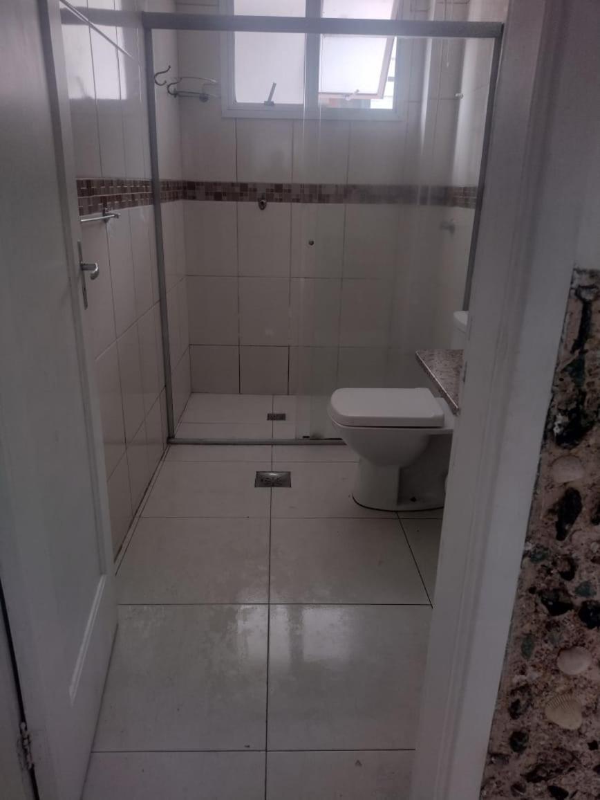 Apartamento Vento E Mar - 2 Quartos Com Sacada Na Quadra Da Do Gonzaga Santos (Sao Paulo)