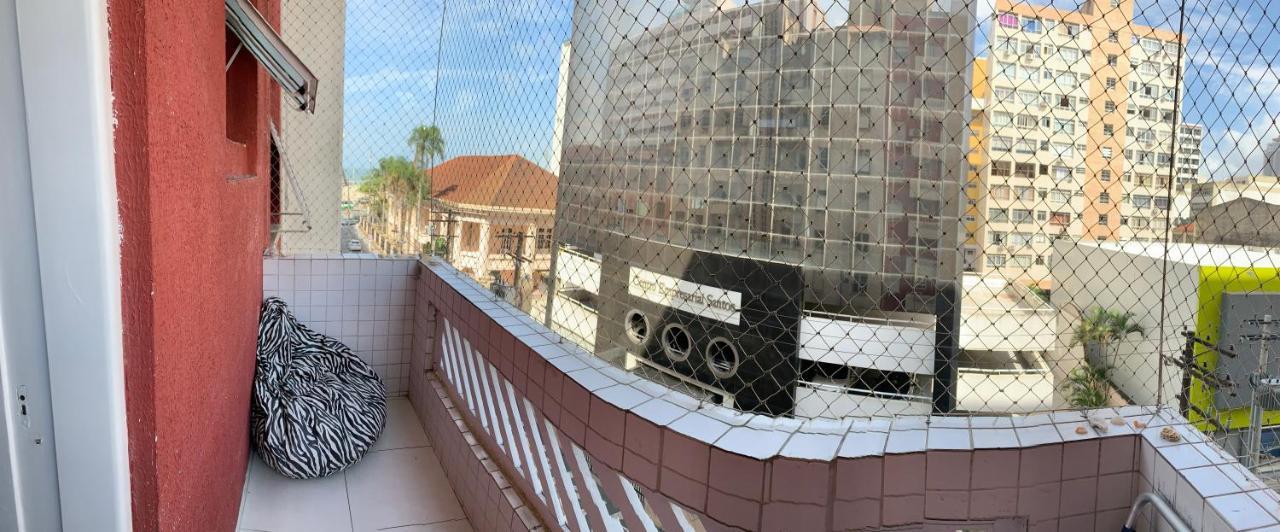 Vento E Mar - 2 Quartos Com Sacada Na Quadra Da Do Gonzaga Apartamento *