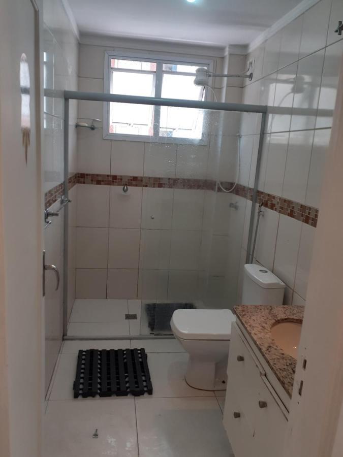 Vento E Mar - 2 Quartos Com Sacada Na Quadra Da Do Gonzaga Apartamento *